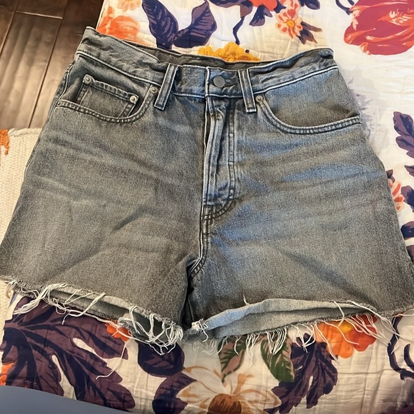 Lucky Brand Traveler Short - Picture 7 of 7